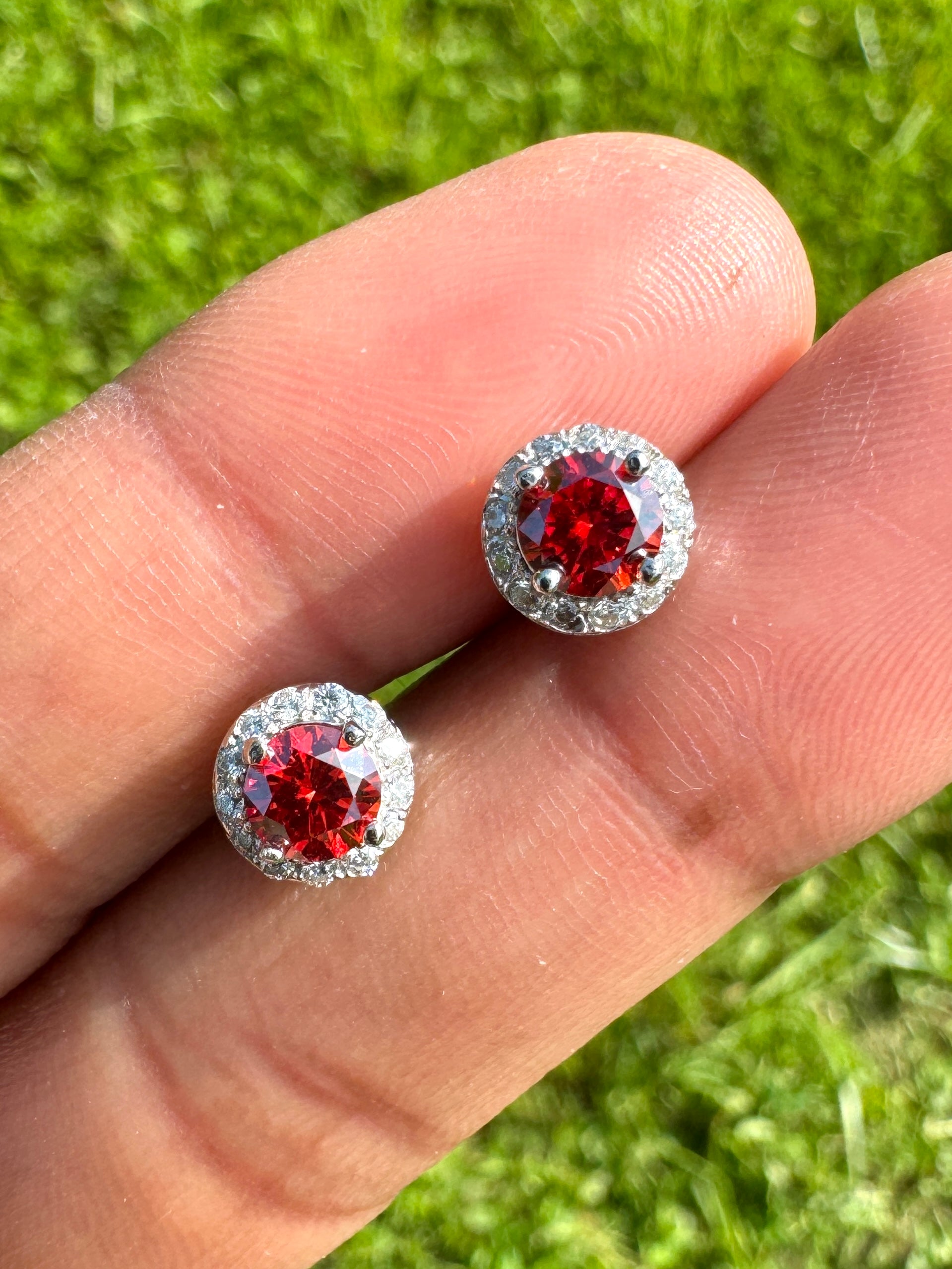 Red Aura Moissanite Earrings💎