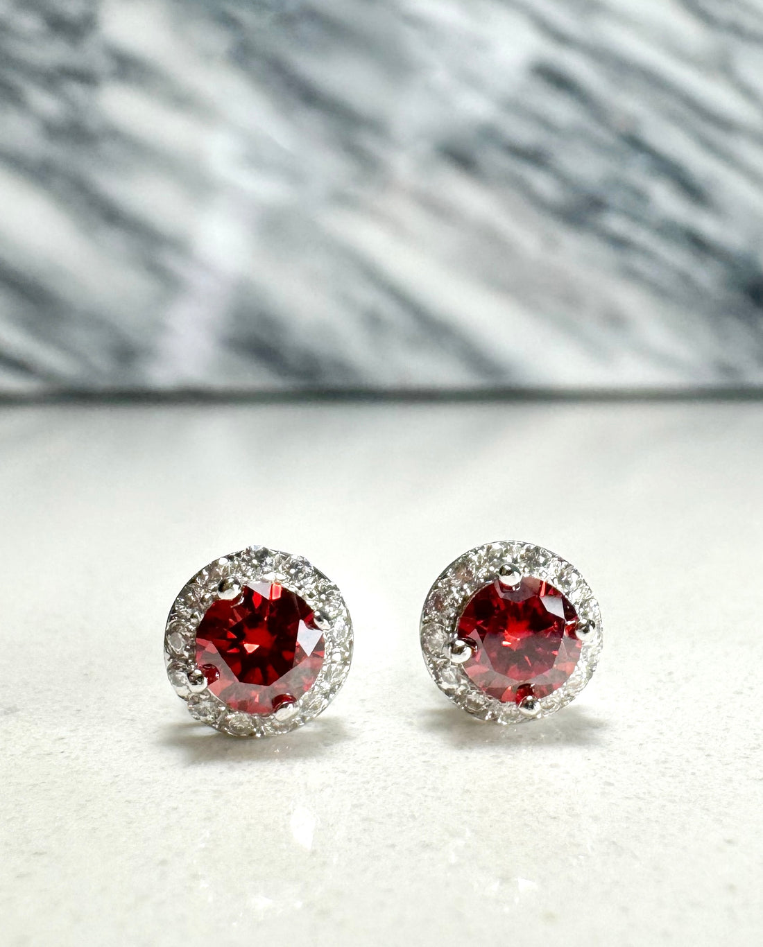 Red Aura Moissanite Earrings💎