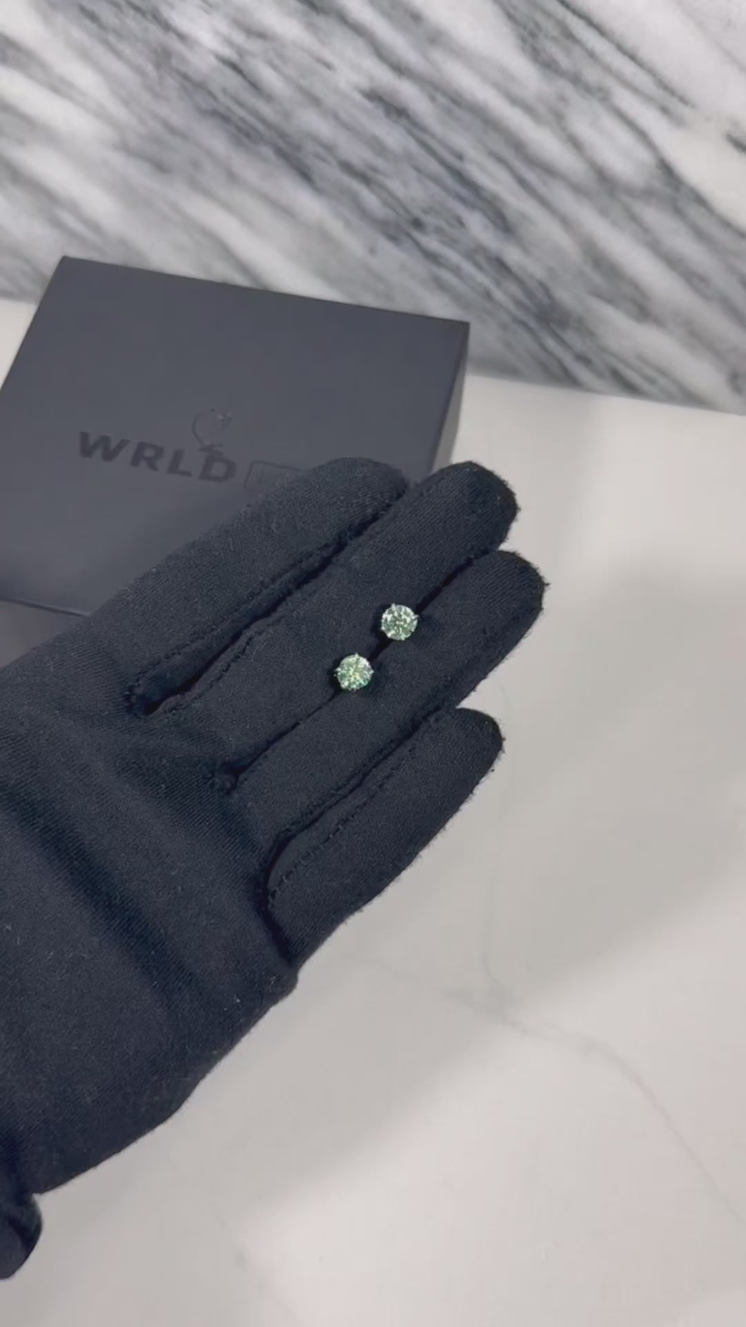 Mint Green Round Moissanite Studs💎